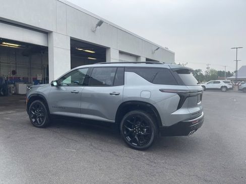 New 2025 Chevrolet Traverse RS w/ LPO, Floor Liner Package image 6