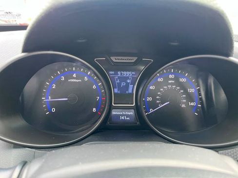 Used 2013 Hyundai Veloster Turbo w/ Ultimate Pkg FWD image 23