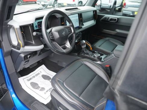 Used 2023 Ford Bronco Badlands image 8