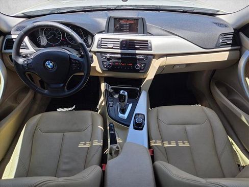 Used 2015 BMW 320i Sedan RWD image 23