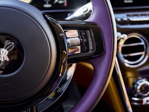 Used 2025 Rolls-Royce Cullinan image 65