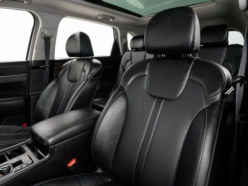 Certified 2023 Kia Sorento X-Line EX image 9