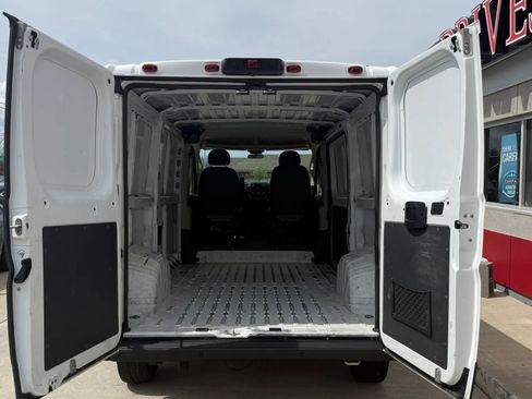 Used 2019 RAM ProMaster 1500 w/ Interior Convenience Group image 18
