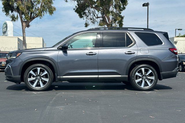 Certified 2025 Honda Pilot Elite image 7