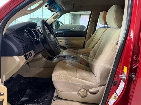 Used 2011 Toyota Tacoma PreRunner w/ SR5 Pkg #2 image 34