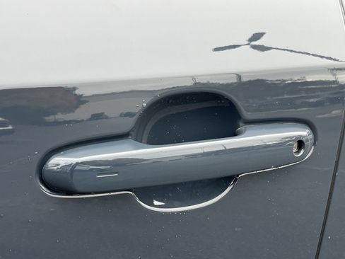 Used 2024 Toyota Grand Highlander XLE image 41