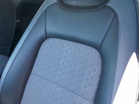 Used 2019 Chevrolet Colorado Z71 image 12