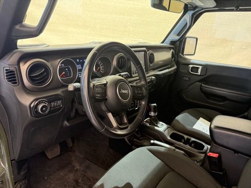 Used 2020 Jeep Wrangler Unlimited Sport S w/ Sun And Sound Package AWD/4WD image 15