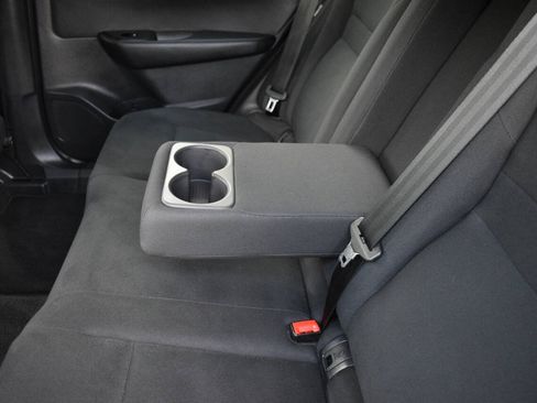 Used 2024 Nissan Rogue S AWD/4WD image 11