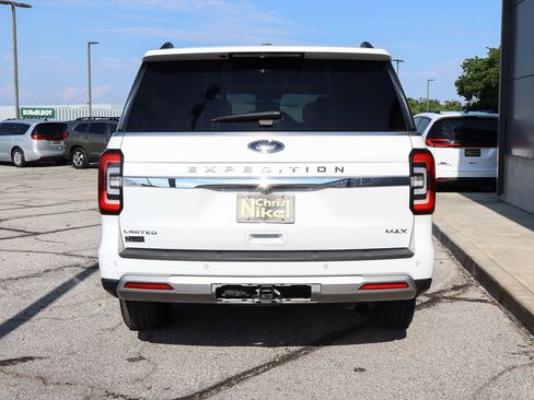 Used 2024 Ford Expedition Max Limited AWD/4WD image 5