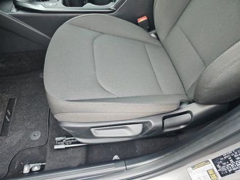 New 2026 Kia K4 LXS image 10