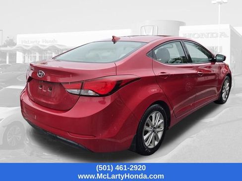 Used 2016 Hyundai Elantra SE w/ Option Group 02 FWD image 3