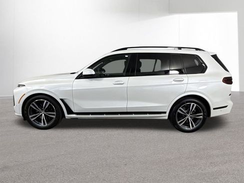 Used 2026 BMW X7 xDrive40i AWD/4WD image 31