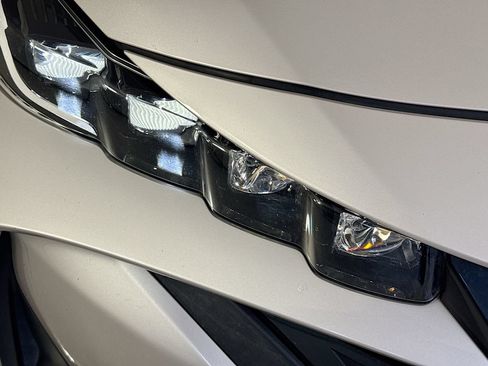 Used 2021 Toyota Prius Prime LE FWD image 36