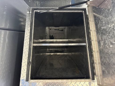 Certified 2023 Ford F550 4x4 Regular Cab Super Duty image 39