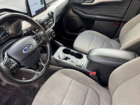 Certified 2022 Ford Escape SE w/ Convenience Package image 9