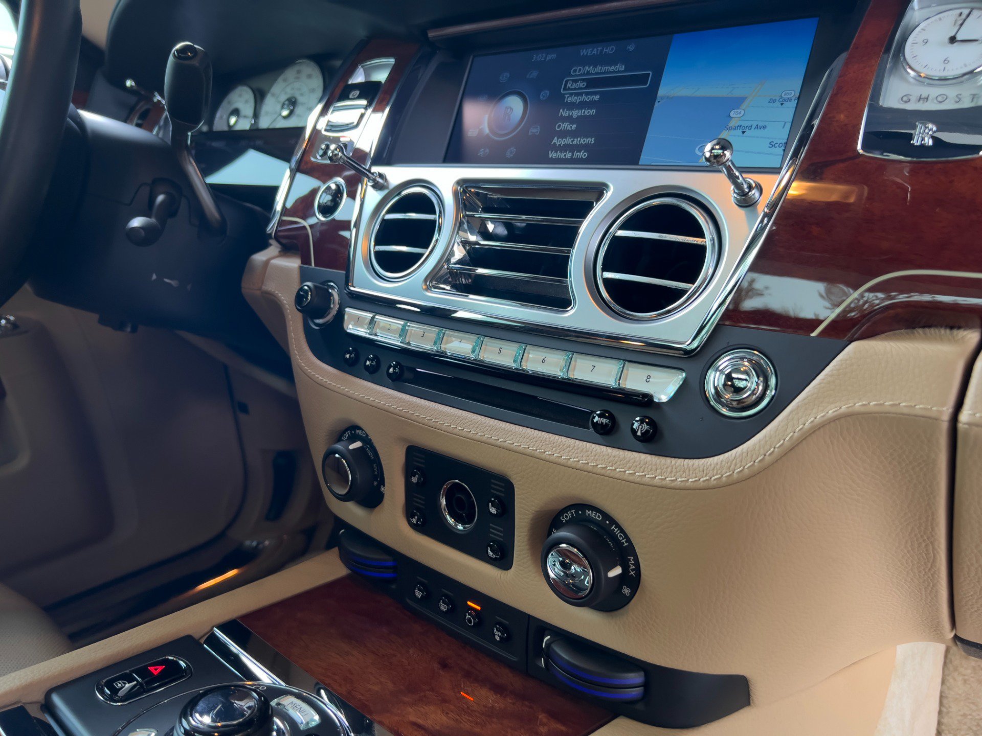 Used 2013 Rolls-Royce Ghost RWD image 20