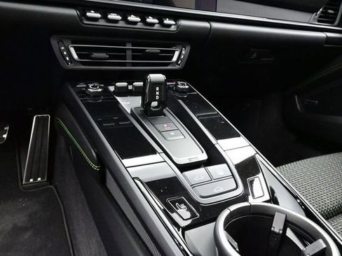 Certified 2024 Porsche 911 Carrera T RWD image 11