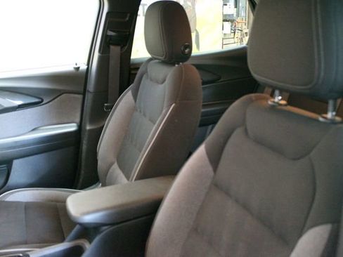 Used 2022 Chevrolet TrailBlazer LT w/ Convenience Package FWD image 16
