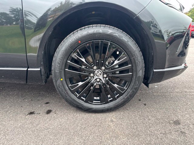 Used 2024 Toyota Venza Nightshade AWD/4WD image 9