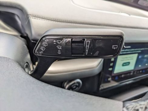 Used 2025 Lincoln Navigator Reserve AWD/4WD image 32