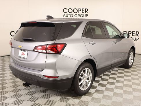 Used 2024 Chevrolet Equinox LS w/ LS Convenience Package image 19