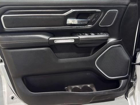 Used 2023 RAM 1500 Laramie AWD/4WD image 17
