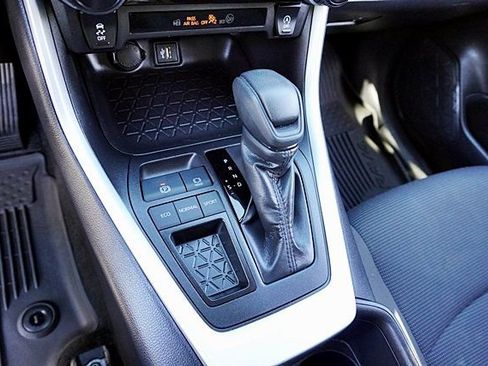 Used 2025 Toyota RAV4 LE image 29