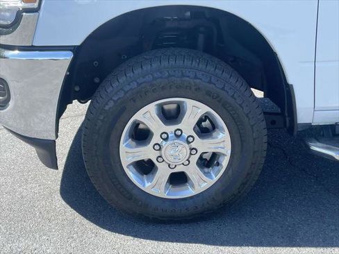 Certified 2024 RAM 2500 Big Horn AWD/4WD image 12