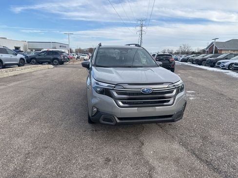 Certified 2025 Subaru Forester Limited image 7