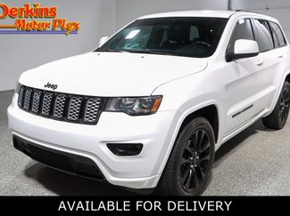 Used 2020 Jeep Grand Cherokee Altitude RWD video 1