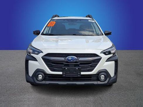Used 2024 Subaru Outback Premium AWD/4WD image 2