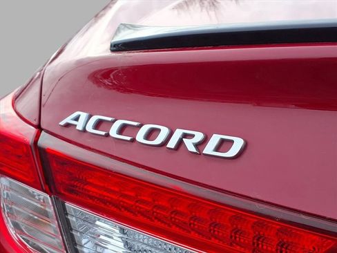 Used 2022 Honda Accord Sport image 19