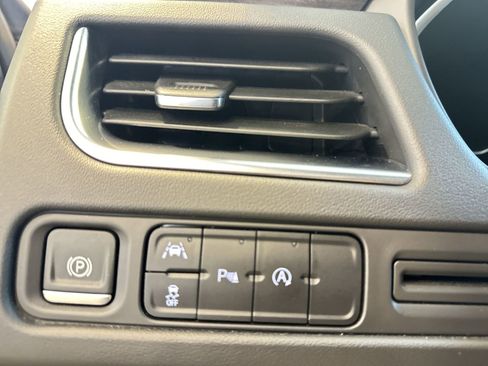 Used 2024 Chevrolet Tahoe LT image 14