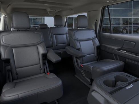 New 2025 Ford Expedition Max Active image 11