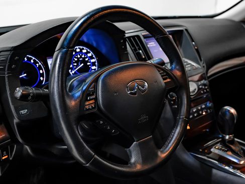 Used 2012 INFINITI G37 Journey w/ Premium Pkg image 23