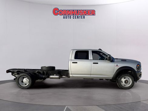 New 2026 RAM 5500 Tradesman w/ Chrome Appearance Group image 9