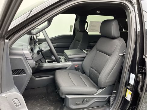 New 2025 Ford F150 XLT w/ Equipment Group 302A MID image 9