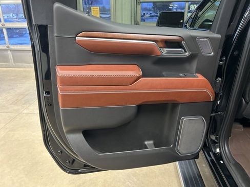 Used 2023 GMC Sierra 1500 Denali Ultimate image 35