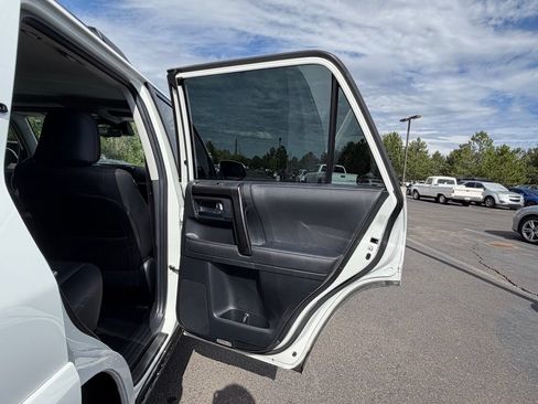 Used 2023 Toyota 4Runner TRD Off-Road Premium w/ Off Road Premium Plus Package AWD/4WD image 14