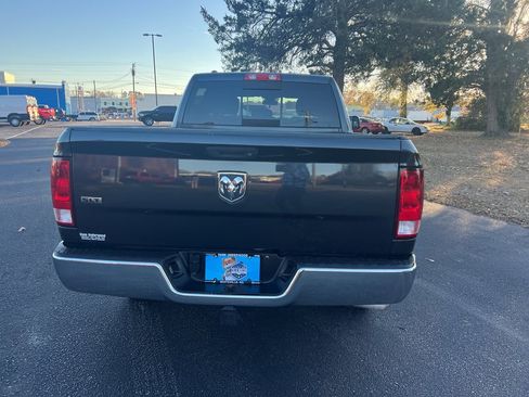 Used 2017 RAM 1500 Classic SLT image 5