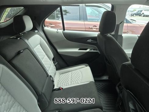 Used 2021 Chevrolet Equinox LS FWD image 8