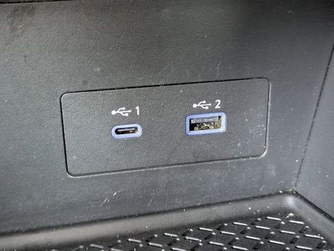 Used 2024 Nissan Pathfinder SV image 27