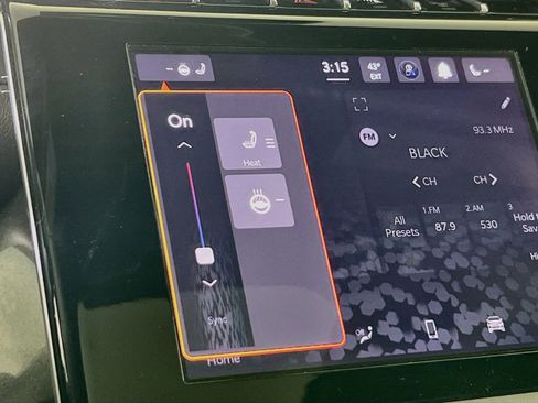 Used 2023 Jeep Grand Cherokee Altitude AWD/4WD image 19