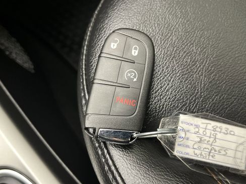 Used 2019 Jeep Compass Latitude w/ Cold Weather Group image 23