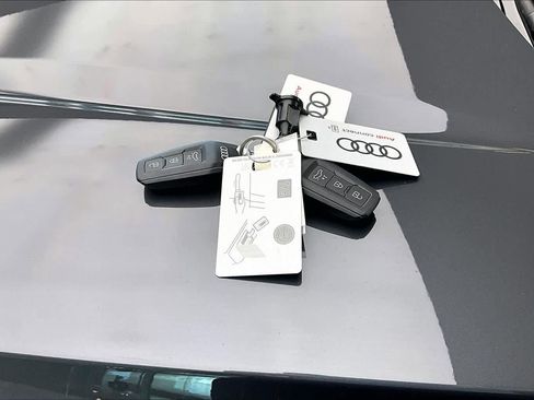 Certified 2025 Audi Q5 Prestige image 14