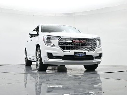 Used 2022 GMC Terrain Denali image 36