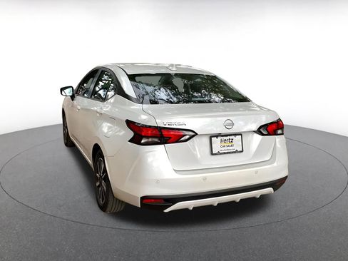 Used 2025 Nissan Versa SV image 5