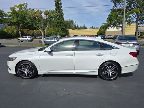 Used 2021 Honda Accord Touring image 16