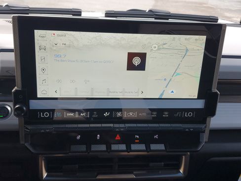 New 2025 GMC Hummer EV 2X image 25